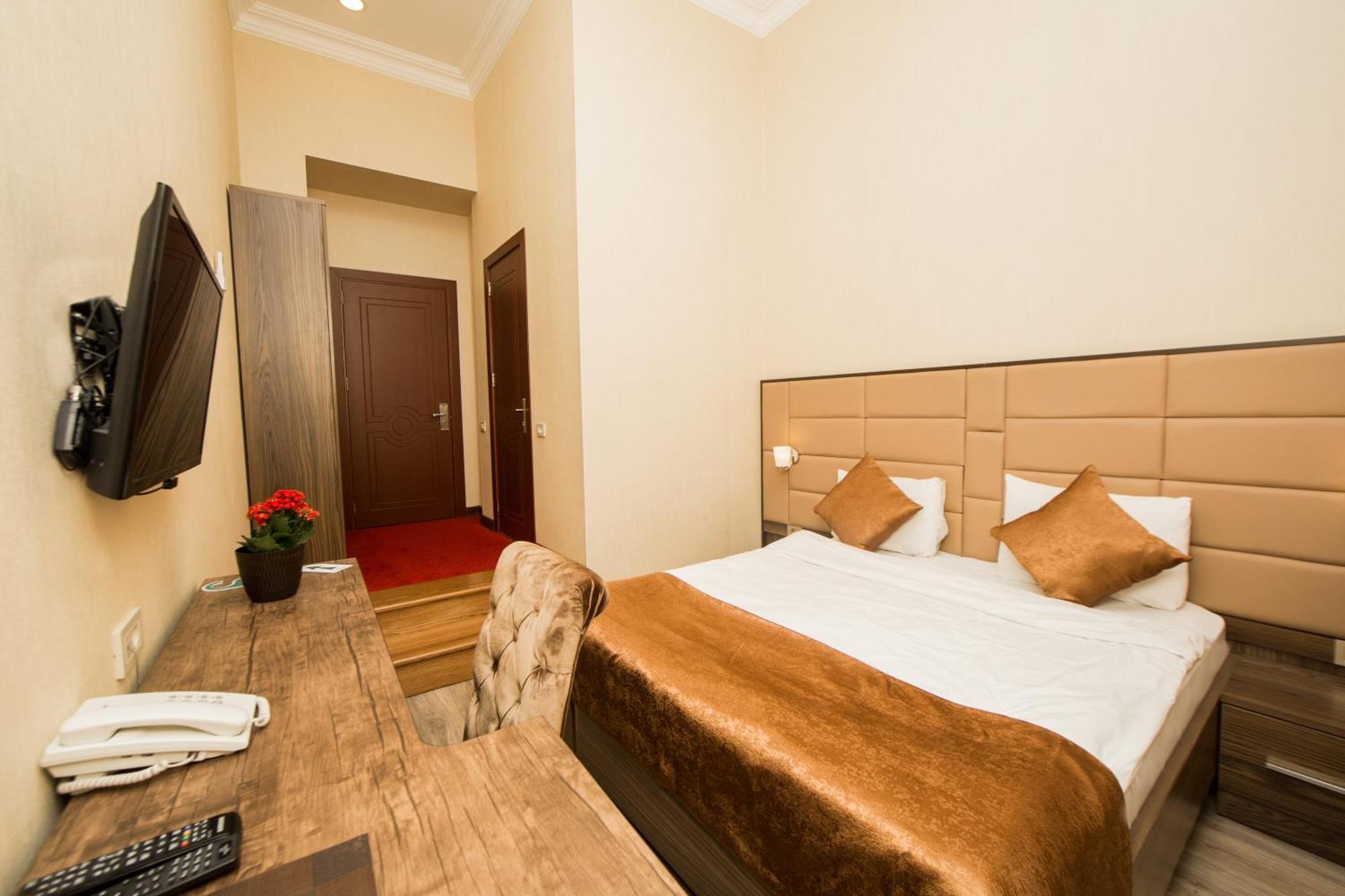 Passaje Old Hotel Баку Экстерьер фото